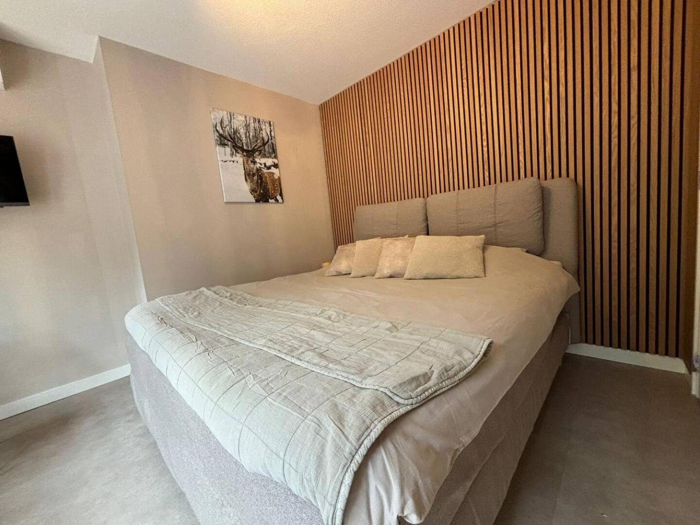 Bed And Breakfast Heerenveen Centrum Met Prive Sauna En Jacuzzi Экстерьер фото